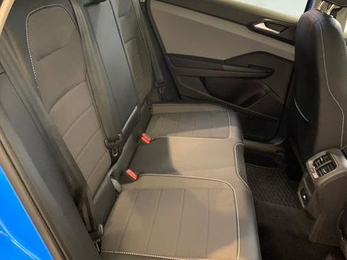 Used 2022 Volkswagen Taos SE image 52