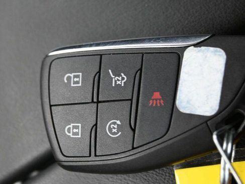 Used 2023 Buick Envision Essence w/ Sport Touring Package image 31