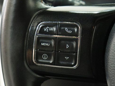 Used 2017 Jeep Wrangler Unlimited Sahara AWD/4WD image 10