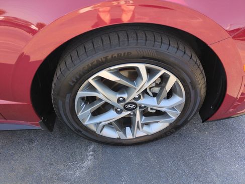 Used 2023 Hyundai Sonata SEL FWD image 7