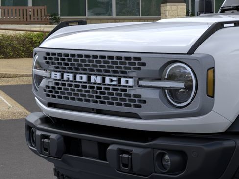 New 2026 Ford Bronco Badlands AWD/4WD image 19