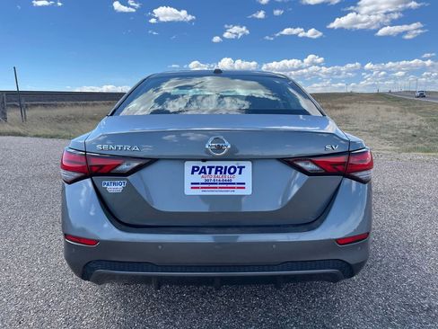 Used 2022 Nissan Sentra SV w/ Trunk Package image 4