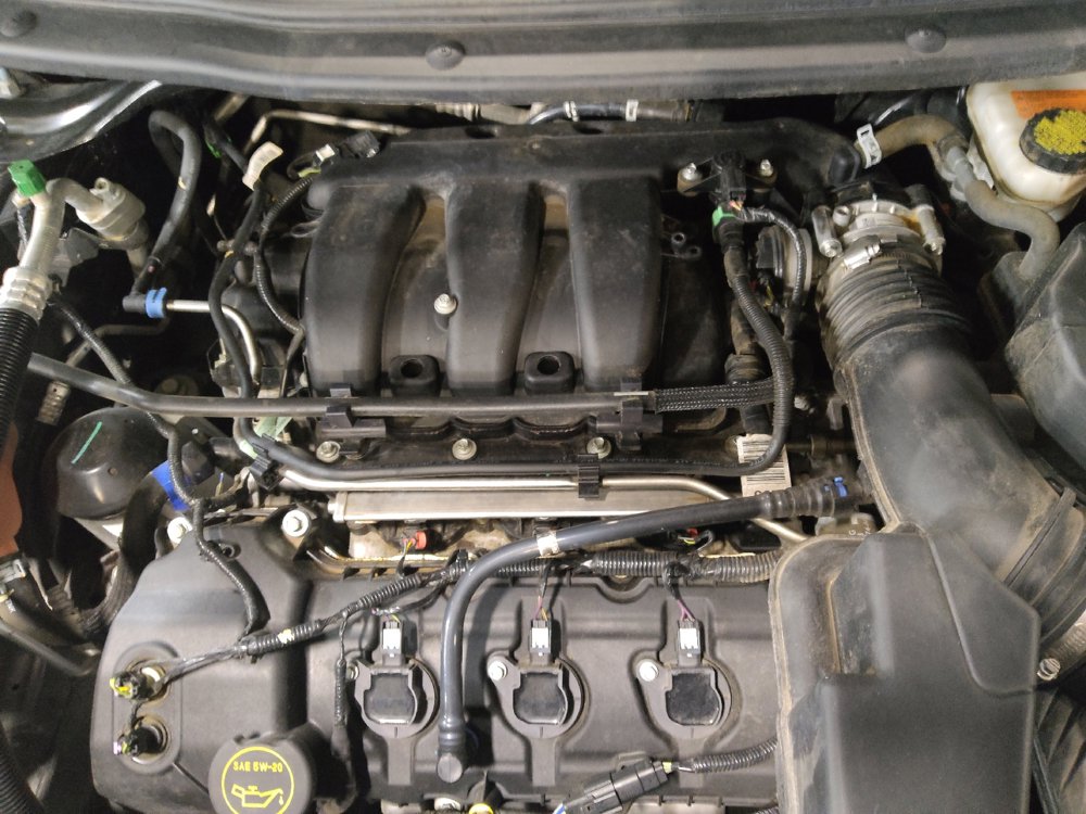 Used 2019 Ford Explorer XLT w/ Equipment Group 202A FWD image 30