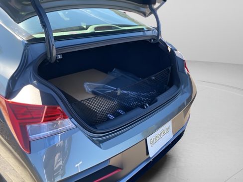New 2026 Hyundai Elantra SEL Sport Premium FWD image 32