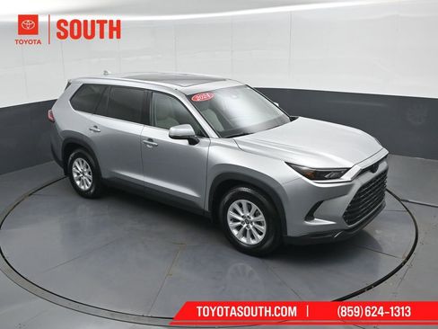 Used 2024 Toyota Grand Highlander AWD image 52