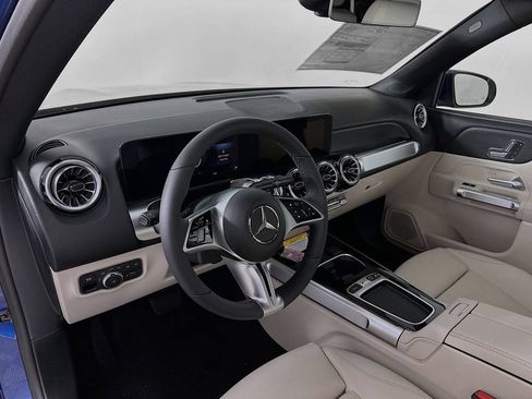 Used 2026 Mercedes-Benz GLB 250 image 9