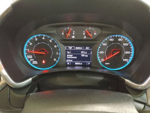 Used 2019 Chevrolet Equinox LS image 23