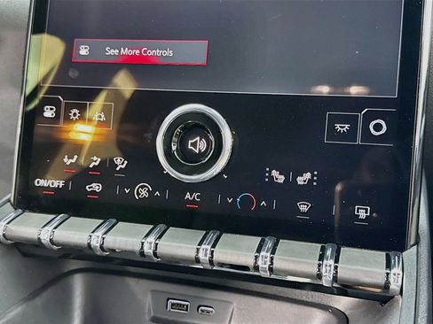 Used 2025 GMC Terrain Elevation AWD/4WD image 27