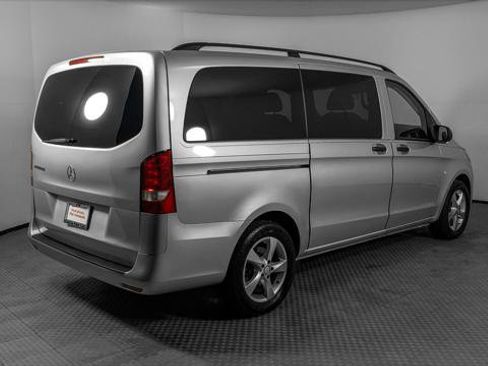 Used 2016 Mercedes-Benz Metris Passenger w/ Premium Appearance Package image 8