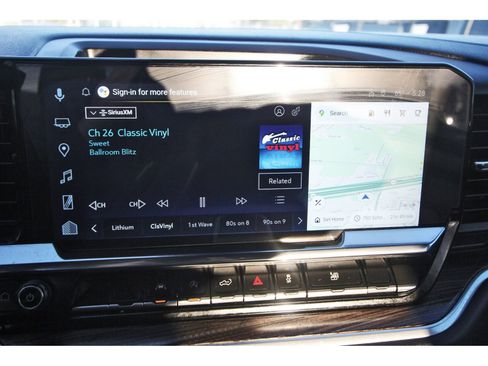 Used 2025 Chevrolet Silverado 1500 LT image 24