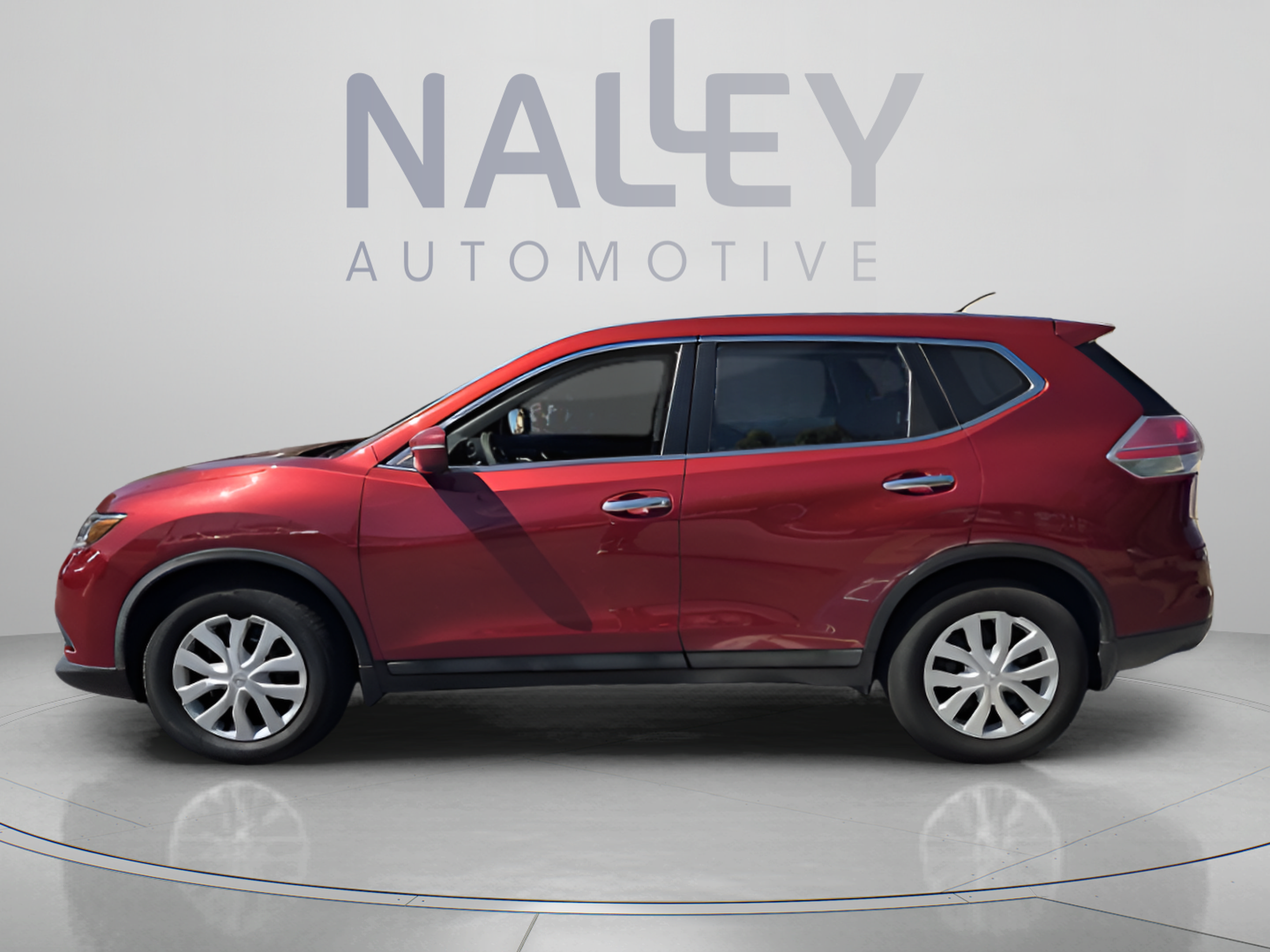 Used 2014 Nissan Rogue S FWD image 2