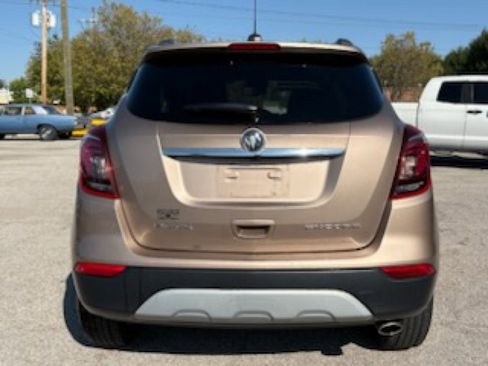 Used 2018 Buick Encore Preferred image 8