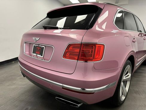 Used 2018 Bentley Bentayga image 15