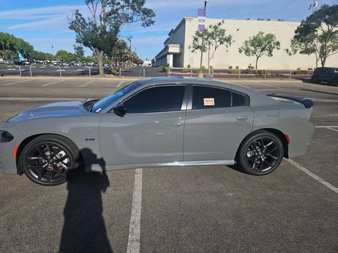 Used 2023 Dodge Charger R/T w/ Blacktop Package RWD image 5