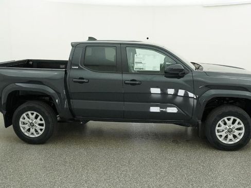 New 2026 Toyota Tacoma SR5 RWD image 11