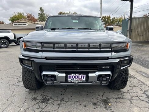 Used 2025 GMC Hummer EV 2X w/ Extreme Off-Road Package AWD/4WD image 8