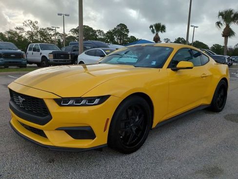 Used 2024 Ford Mustang Premium image 8