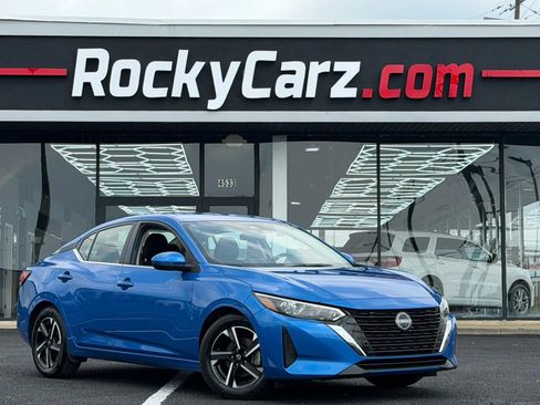 Used 2025 Nissan Sentra SV FWD image 1