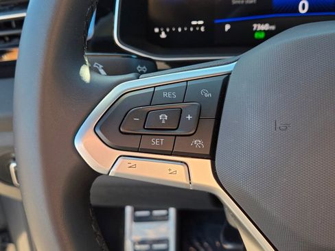 Certified 2025 Volkswagen Jetta Sport image 17