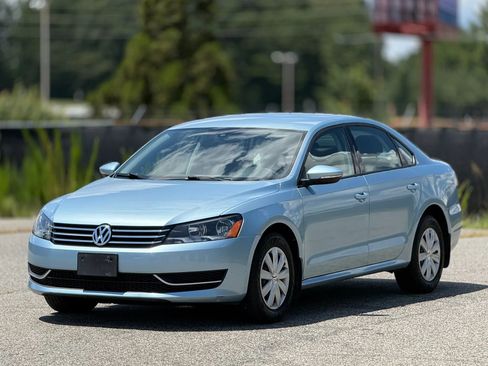 Used 2012 Volkswagen Passat 2.5 S FWD image 6