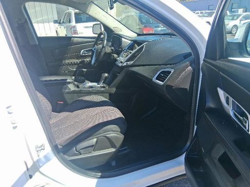 Used 2017 GMC Terrain SLE w/ Convenience Package image 19