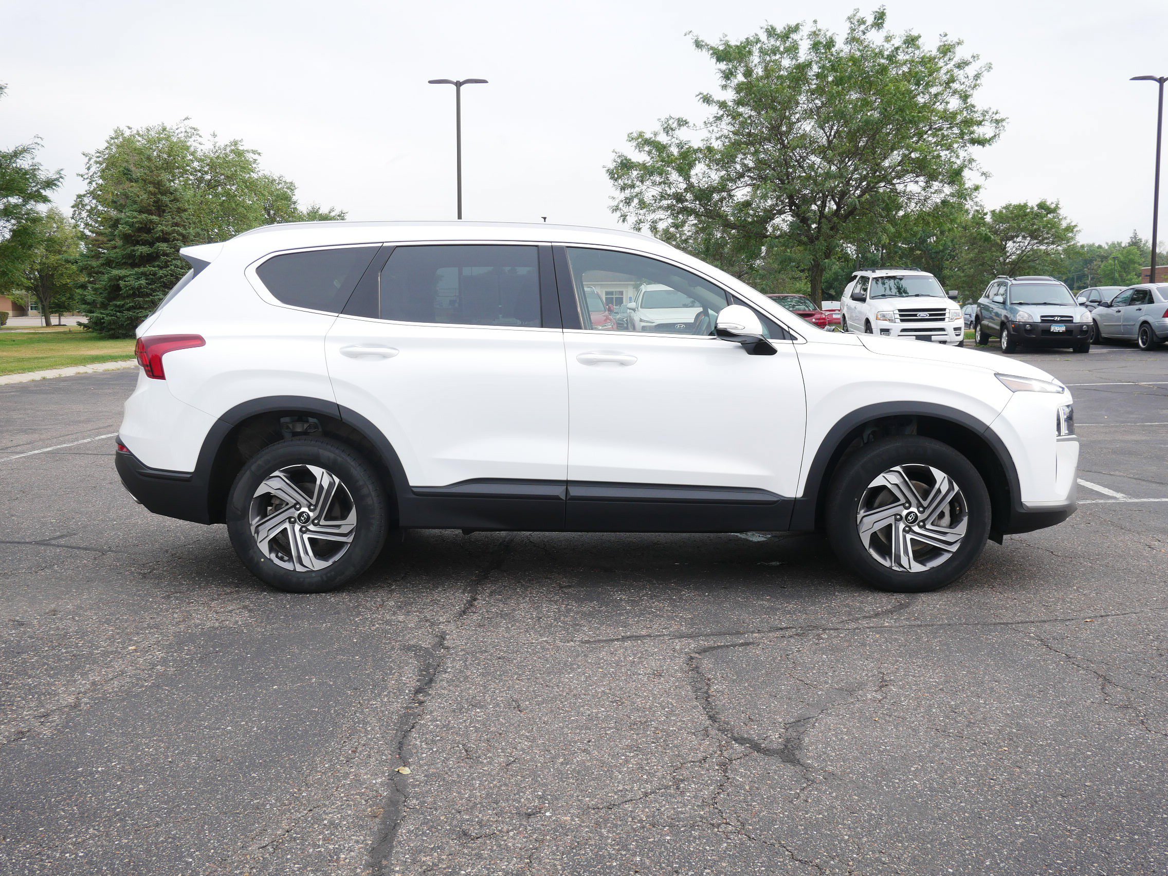 Used 2023 Hyundai Santa Fe SEL AWD/4WD image 6
