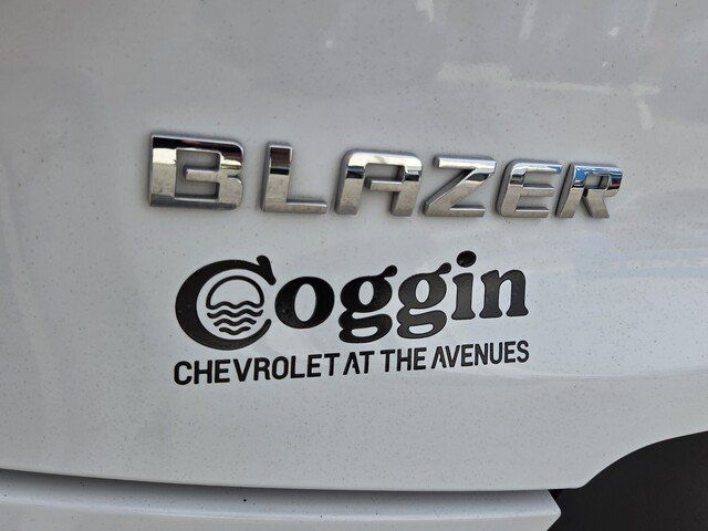 Used 2024 Chevrolet Blazer LT FWD image 31