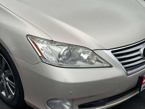 Used 2010 Lexus ES 350 FWD image 8