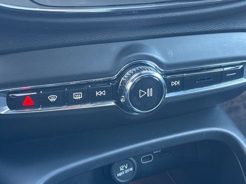 Used 2023 Volvo C40 P8 Recharge Ultimate image 24