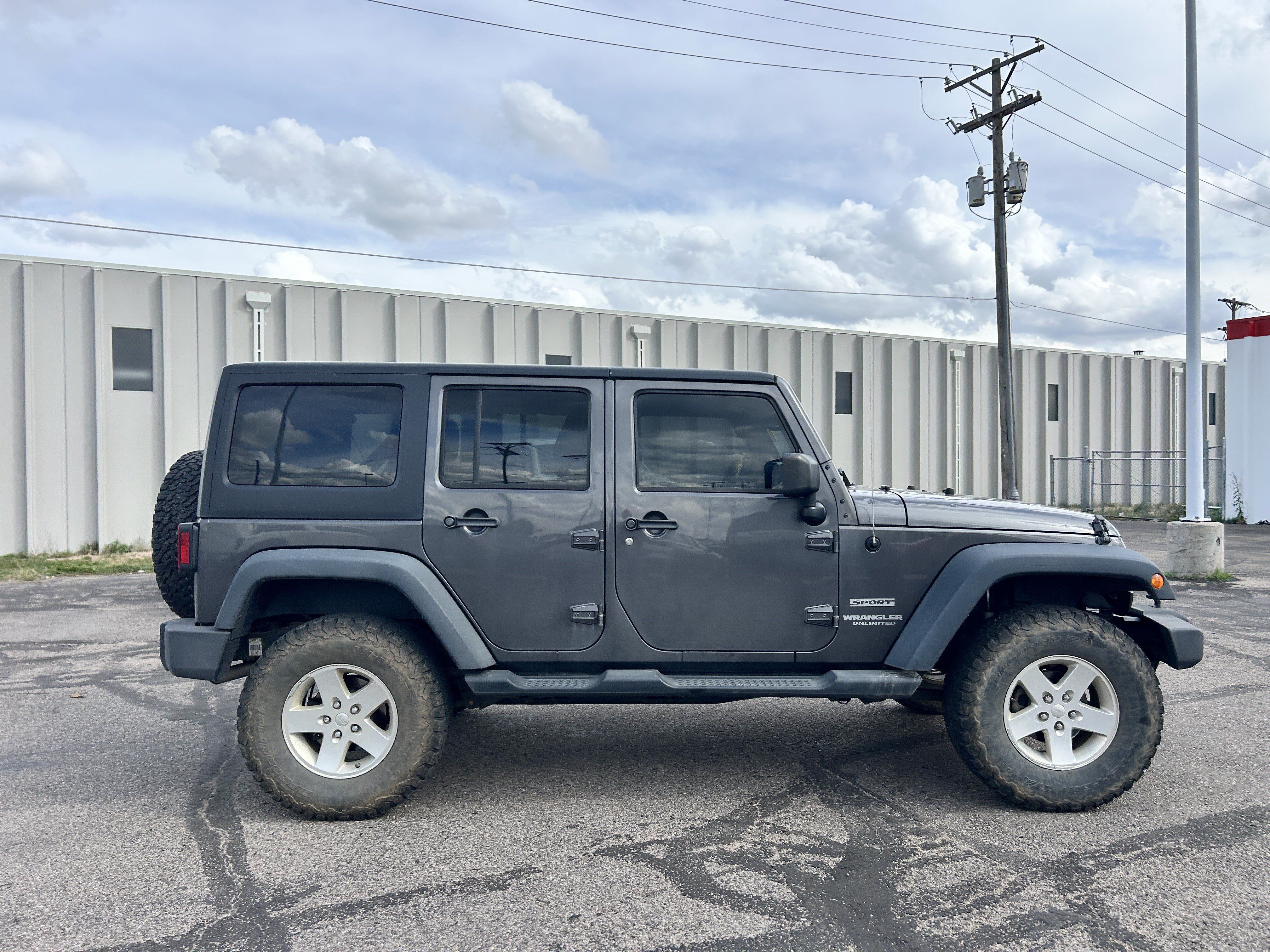 Used 2014 Jeep Wrangler Unlimited Sport w/ Quick Order Package 24S AWD/4WD image 6