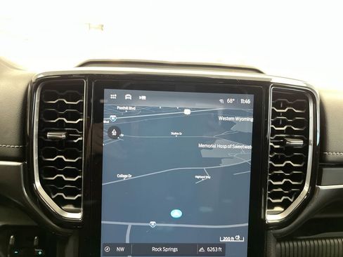 New 2025 Ford Ranger Lariat w/ FX4 Off-Road Package image 20