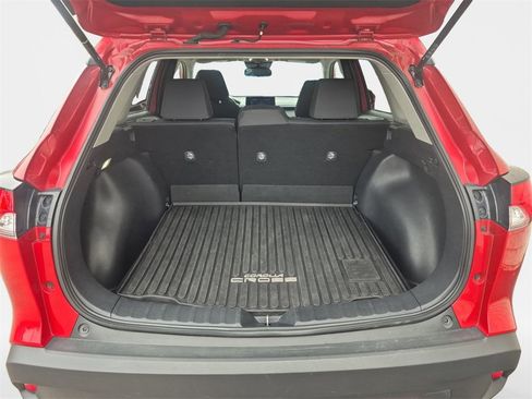 Used 2024 Toyota Corolla Cross LE image 22