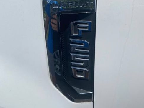 Used 2017 Ford F250 Lariat w/ Lariat Ultimate Package AWD/4WD image 3