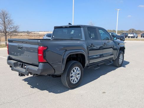 Used 2026 Toyota Tacoma SR image 3