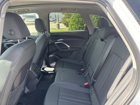 Used 2025 Audi Q5 Premium w/ Convenience Package AWD/4WD image 13