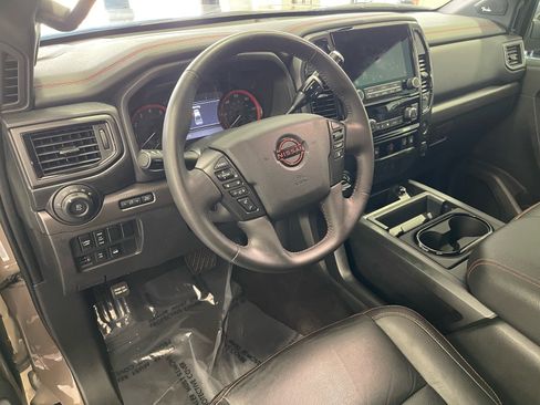 Used 2023 Nissan Titan PRO-4X w/ Pro-4x Convenience Package AWD/4WD image 26
