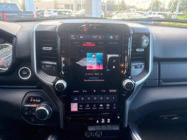 Used 2025 RAM 1500 Big Horn AWD/4WD image 17