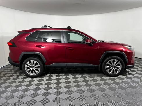 Used 2023 Toyota RAV4 XLE Premium FWD image 4