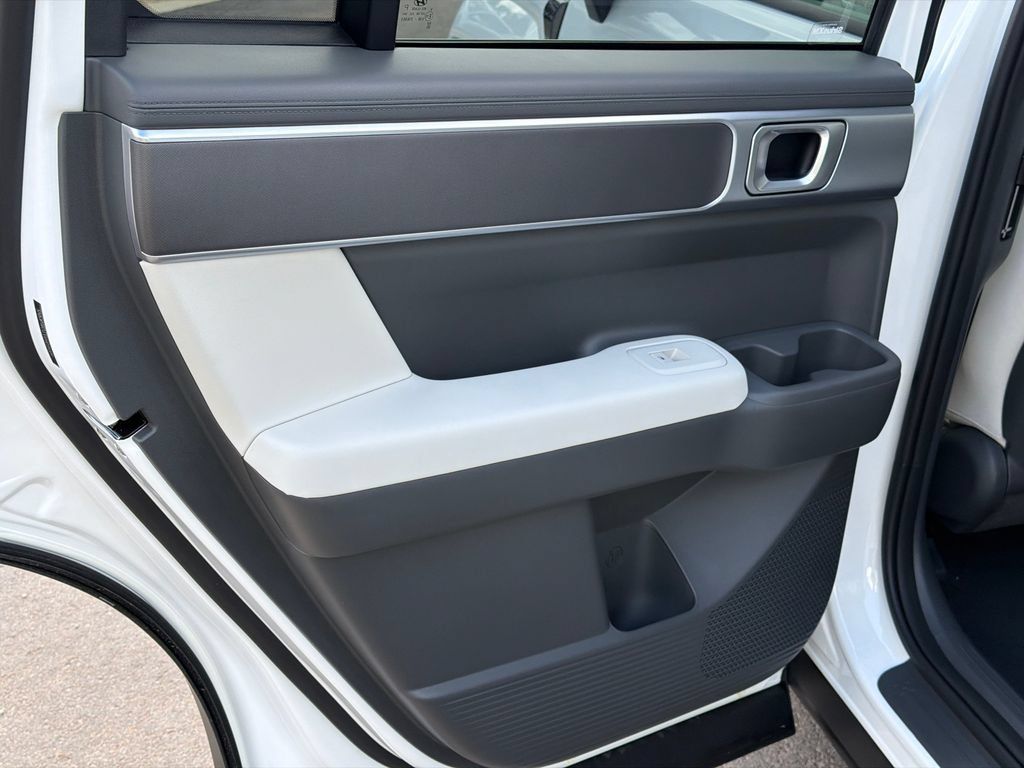 New 2027 Hyundai Santa Fe SE FWD image 22