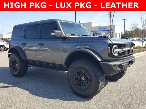 Used 2022 Ford Bronco Wildtrak image 3