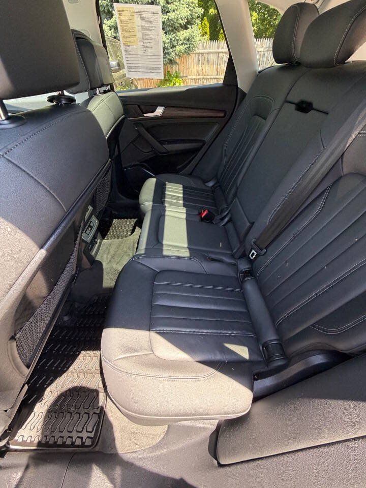 Used 2021 Audi Q5 2.0T Premium w/ Convenience Package AWD/4WD image 19