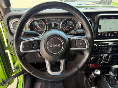 Used 2018 Jeep Wrangler Unlimited Rubicon AWD/4WD image 14