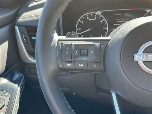 Certified 2024 Nissan Rogue SV w/ SV Premium Package AWD/4WD image 15