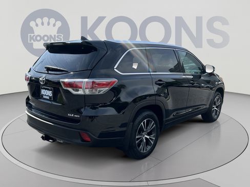 Used 2016 Toyota Highlander XLE AWD/4WD image 7