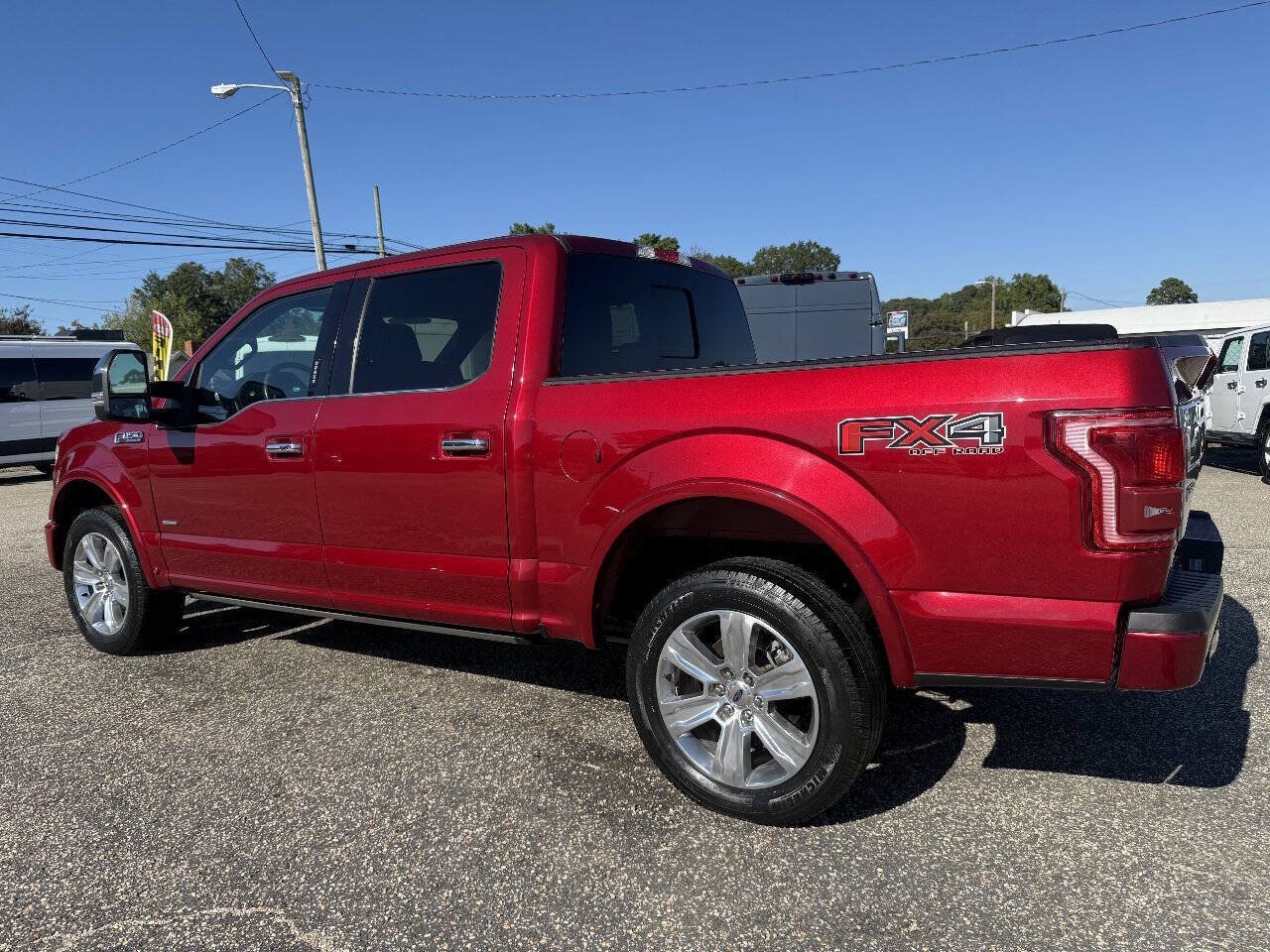 Used 2016 Ford F150 Platinum w/ Equipment Group 701A Luxury AWD/4WD image 21