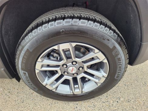 Used 2025 GMC Terrain Elevation image 25