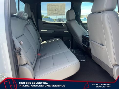 New 2026 GMC Sierra 1500 SLT w/ SLT Premium Plus Package AWD/4WD image 17