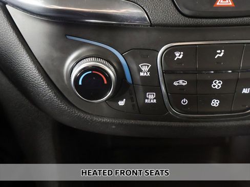 Used 2019 Chevrolet Equinox LT w/ Driver Convenience Package FWD image 6