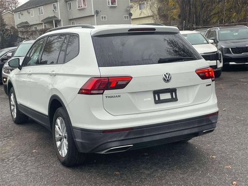 Used 2022 Volkswagen Taos SE image 8