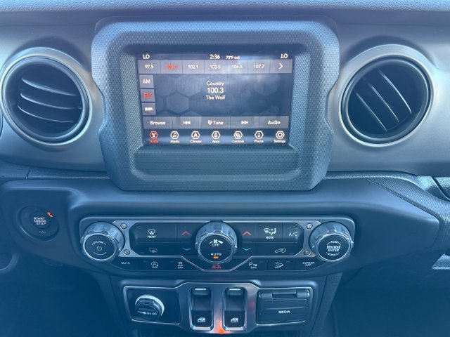 Used 2021 Jeep Wrangler Sport AWD/4WD image 22